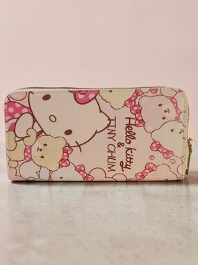 Hello Kitty & Tiny Chum Zip-Around Wallet NWOT